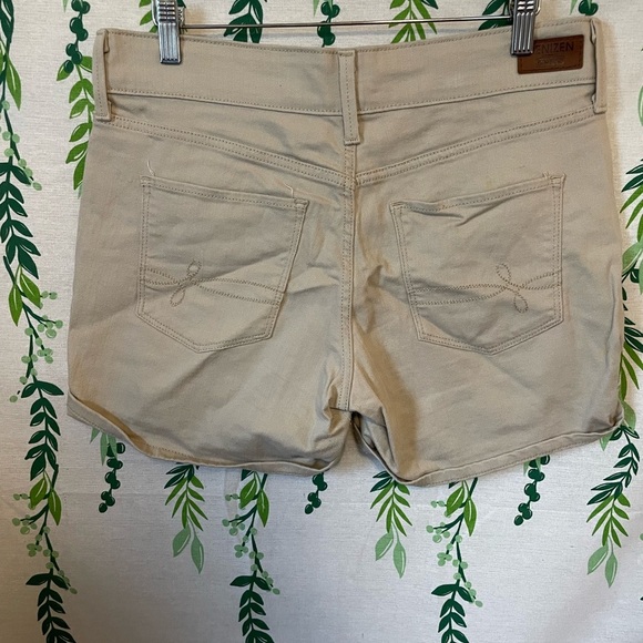 Size 6 Tan Denizen from Levi’s Jean Shorts D2 - Picture 4 of 7